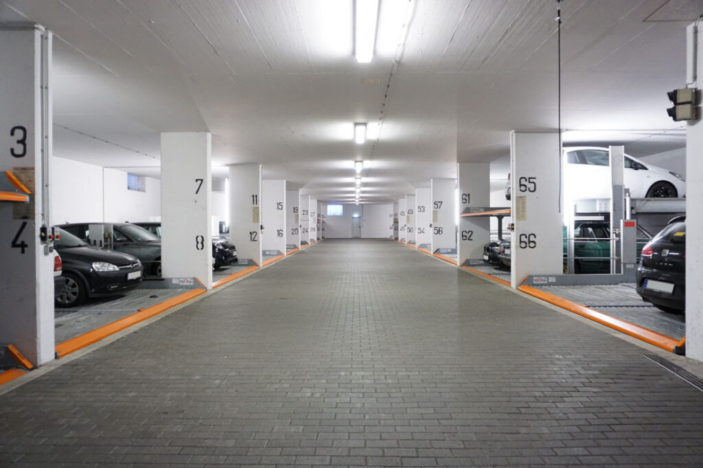 TOP DuplexStellplatz oben links! Parken am Münchner Tor! HERMANN Living & More